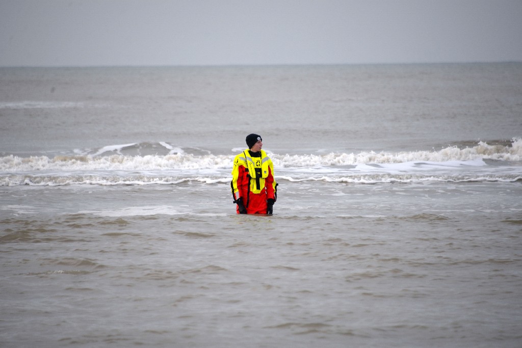 ../Images/Nieuwjaarsduik Nederzandt 2016 003.jpg